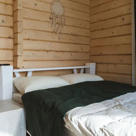 Tri Holiday home Podobovets
